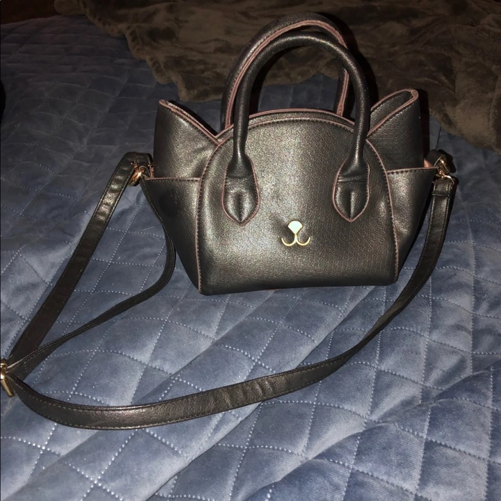 Small cat crossbody
